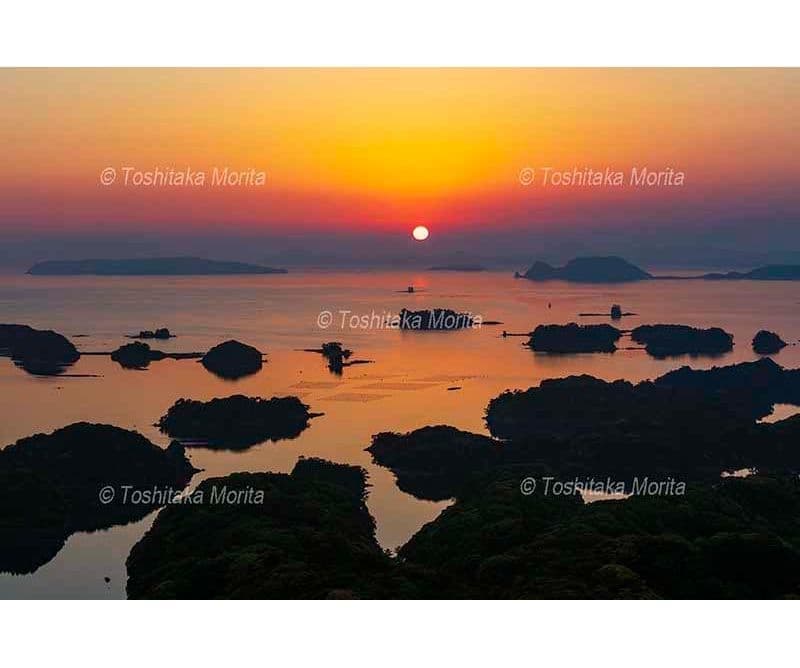 展海峰より夕日に染まる南九十九島の多島景