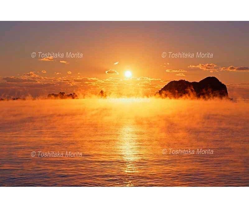 海霧の外之浦港から日南海岸の朝日